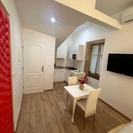 شقة Petit Presbytere Dans L'eglise